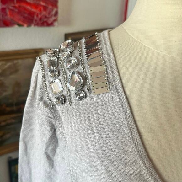 bcbgmaxazria grey knit long sleeve jewel top - Picture 2 of 3